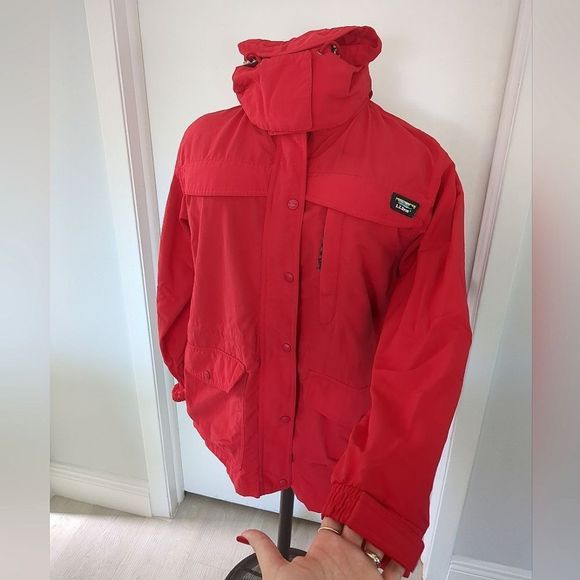 L.L. Bean Red Outdoor Camping Hiking Windbreaker Hooded Jacket Size PM - Picture 2 of 11